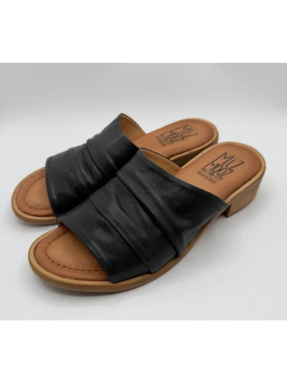 Miz Mooz Delilah Leather Slides Sandals Black Women Size 39/8.5 Open Toe Shoes